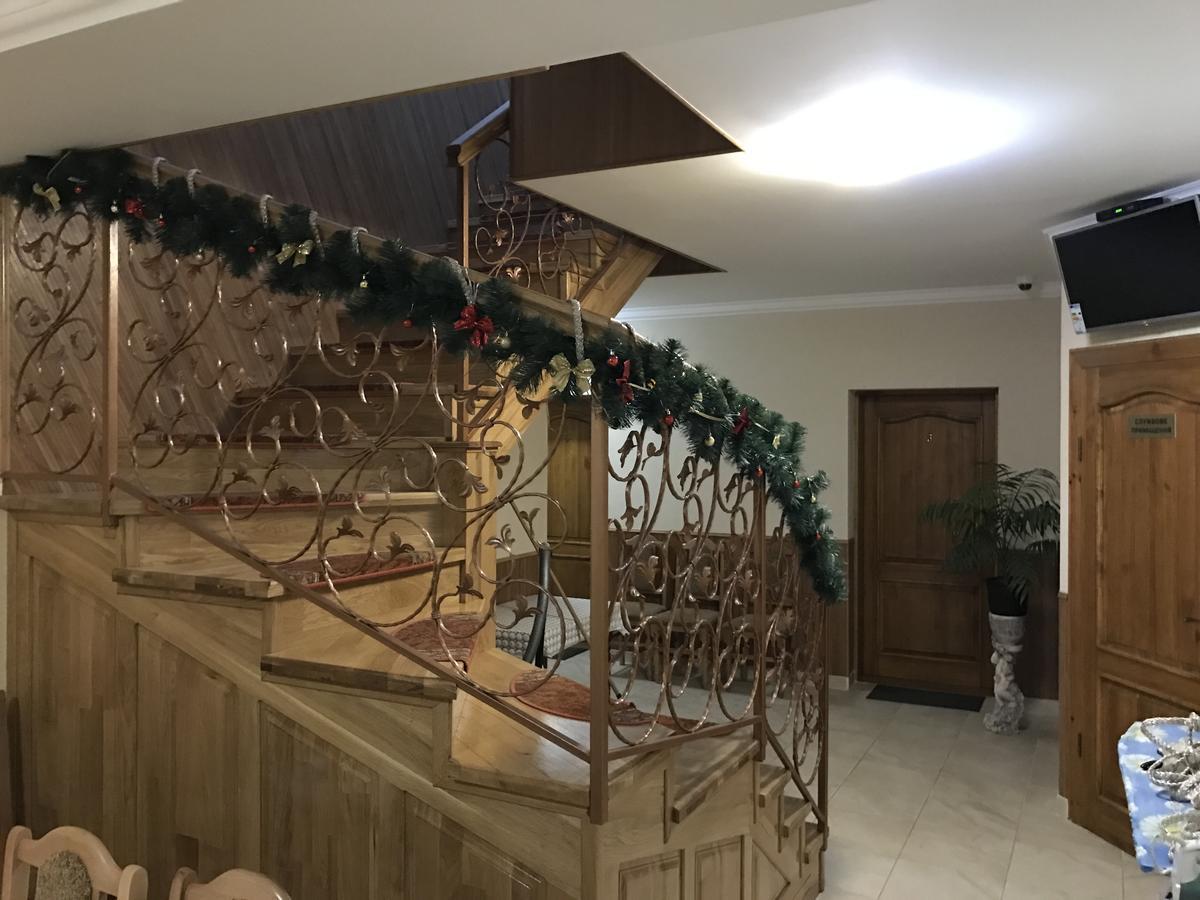 Міні Готель Вілла Вікторія Berehove  Esterno foto