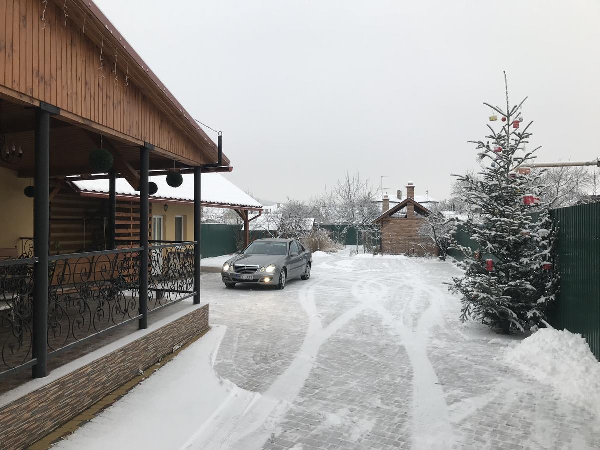 Міні Готель Вілла Вікторія Berehove  Esterno foto